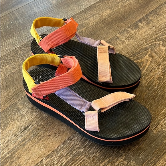 Time and Tru Shoes - Colorful Strappy Sandals